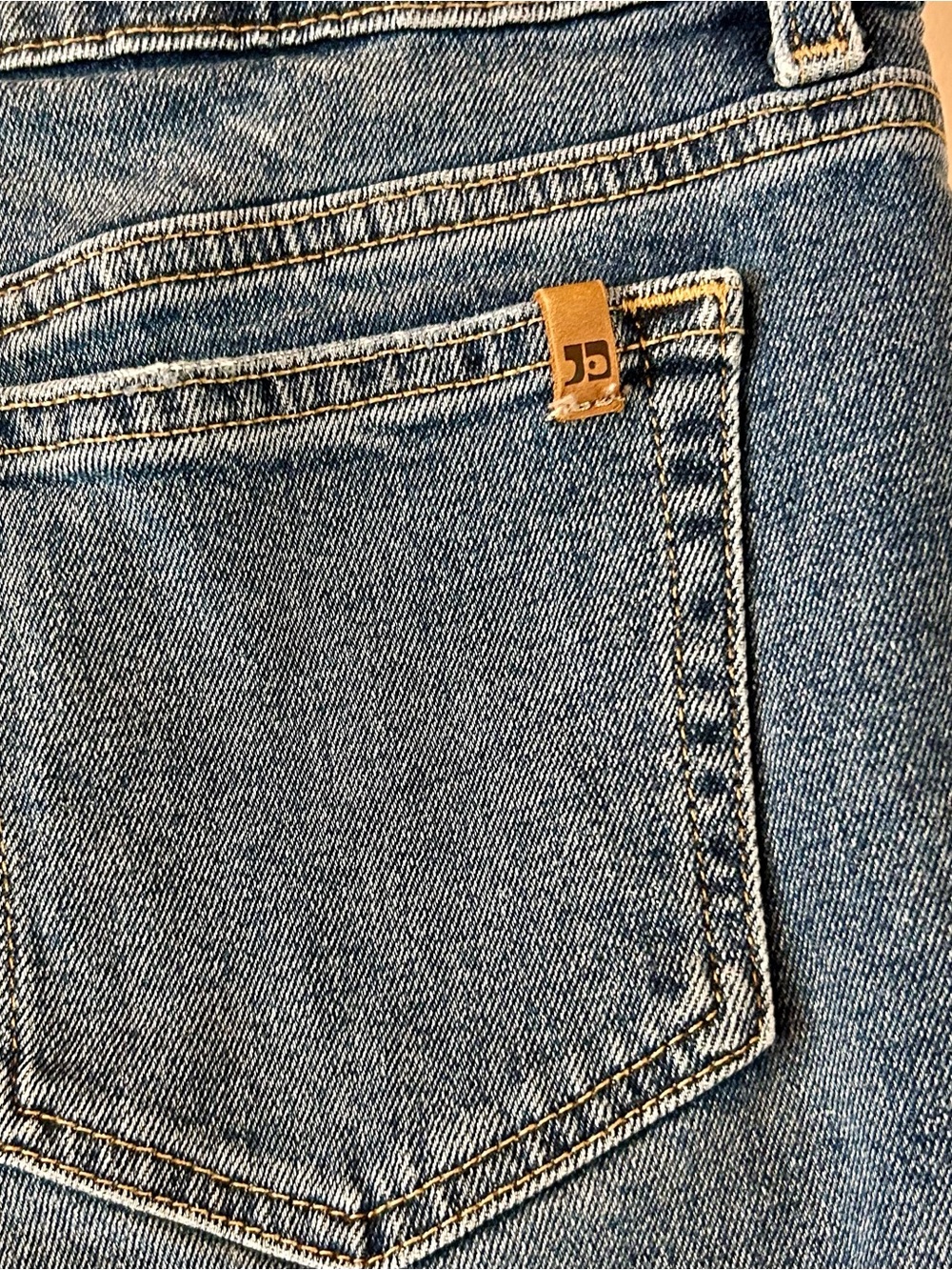 Classic Joes Jeans Blue Dark Denim Frayed Cutoff Shorts - Picture 4 of 8